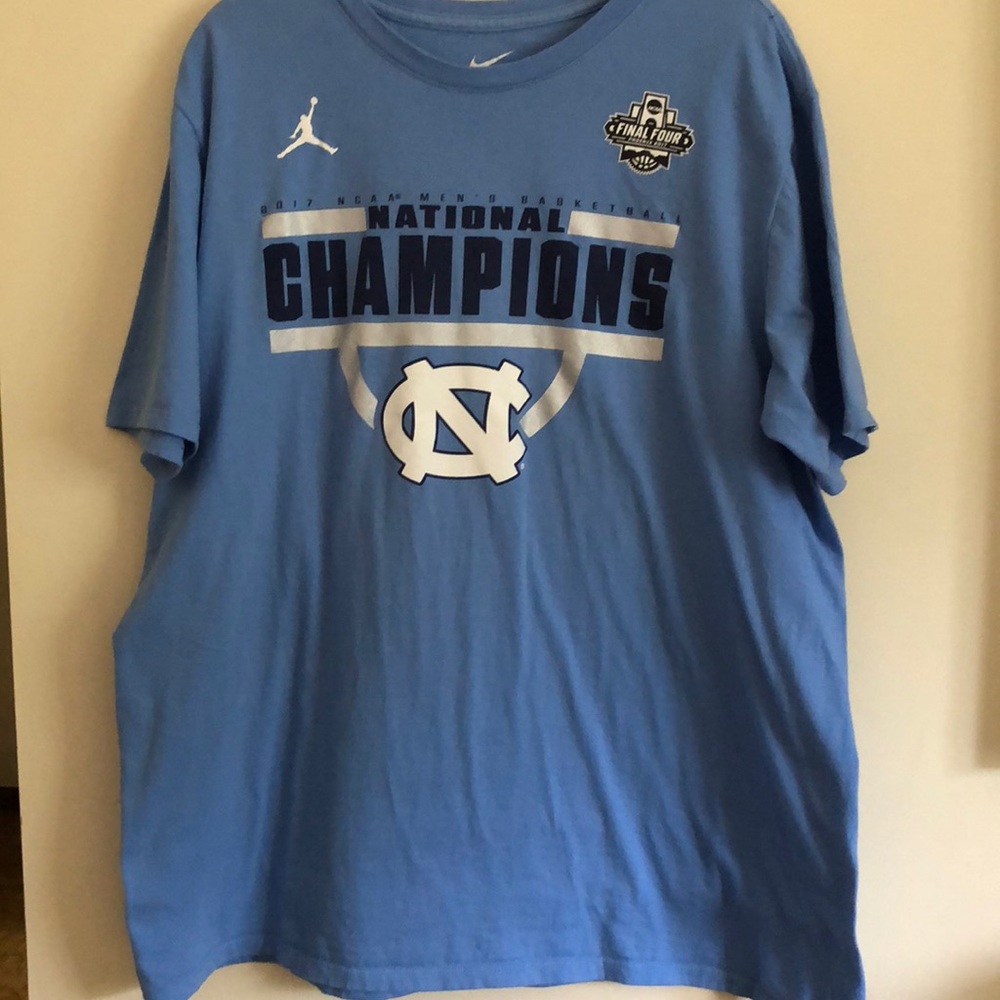 NIKE/JORDAN North Carolina men’s basketball shirt